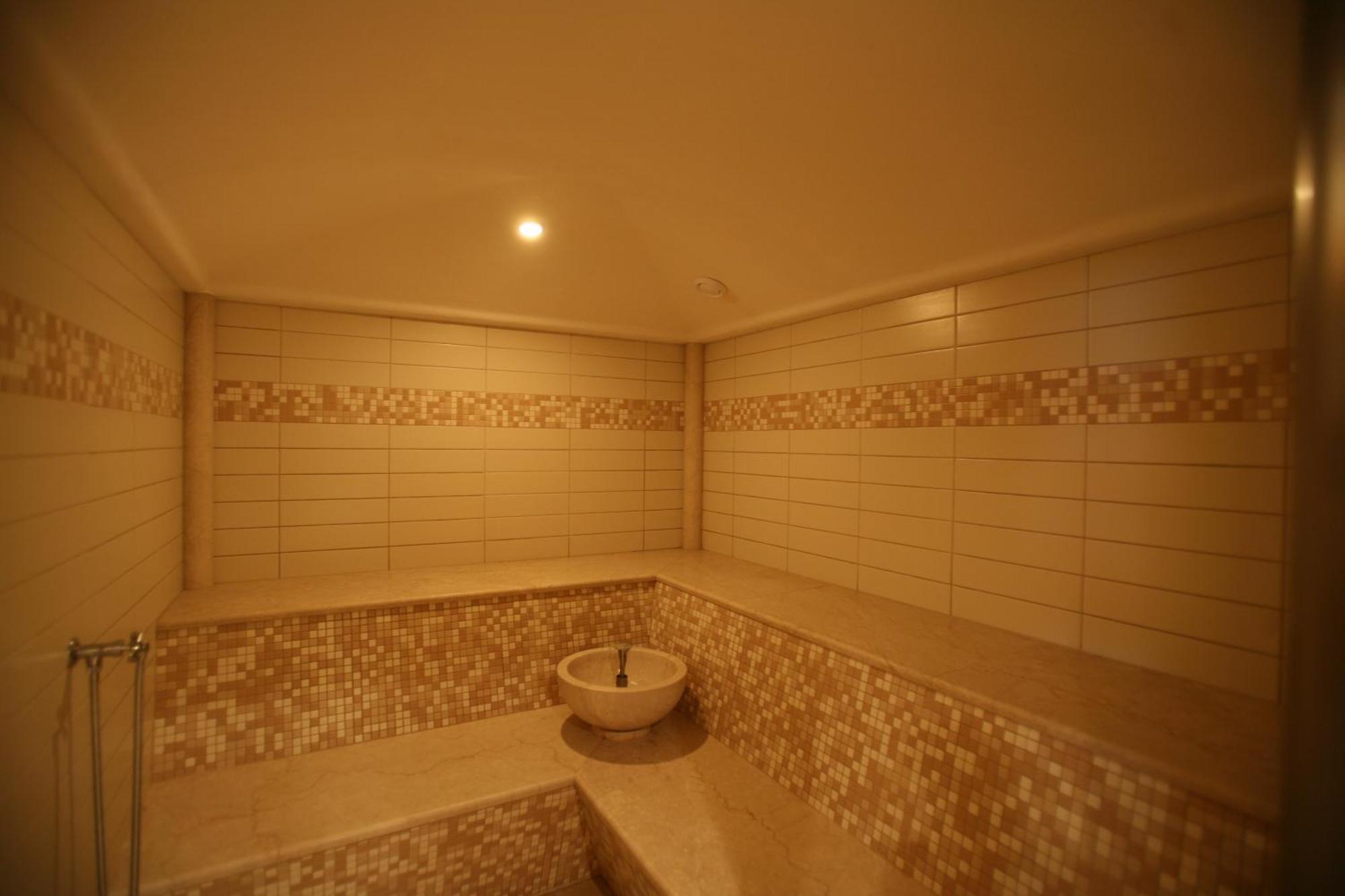 Hotel Sella Ronda Serenella กัมปีเตลโลดีฟัสซา ภายนอก รูปภาพ